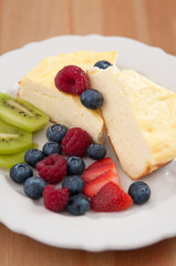 Cheesecake mit Früchten