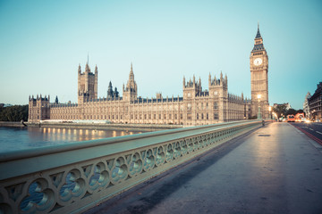 Fototapeta na wymiar Big Ben i Parlament Building at Dawn