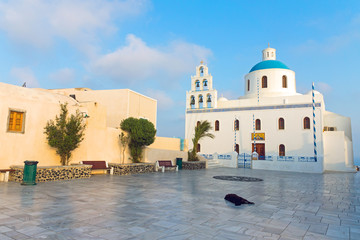 Church and main square in Oia