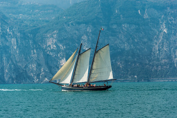 Fototapeta na wymiar Boat on the Sea
