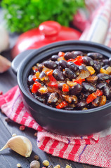 chilli con carne in bowl