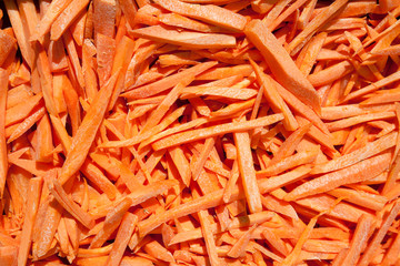 Морковь для плова, нарезанная крупной соломкой - obrazy, fototapety, plakaty