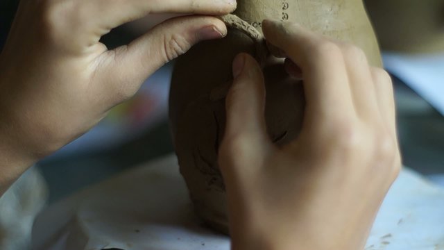 potter's craft, making antique earthenware