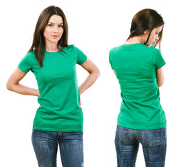 Brunette with blank green shirt - 60181166