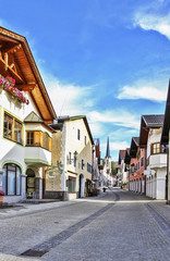 Fototapeta na wymiar street in Garmisch-Partenkirchen, Germany