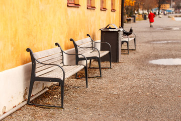 Fototapeta na wymiar bench near wall