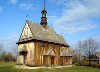 Kościół drewniany w Tokarni