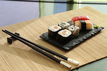 Plateau de sushi