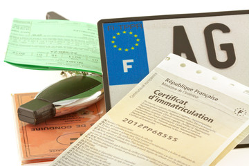 papiers de véhicule automobile