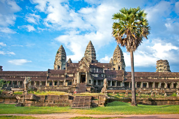 Fototapeta premium Famous Angkor Wat temple complex, near Siem Reap, Cambodia.