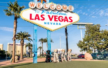 Tuinposter &quot  Welkom bij Fabulous Las Vegas &quot  en honden fokken © Mirko Vitali
