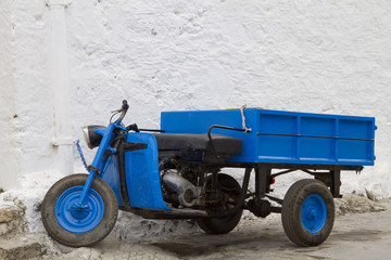Fototapeta na wymiar vintage three-wheeler