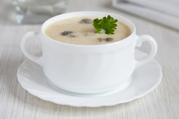 Mushroom cream soup with potato