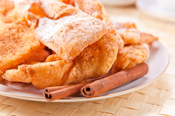 deep fried pastry with  cinnamon