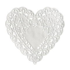 Napperon en papier forme coeur