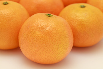 Мандарицы на сером фоне