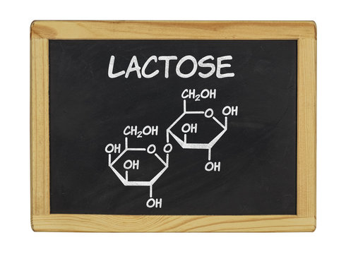 chemische Strukturformel von Lactose auf einer Schiefertafel
