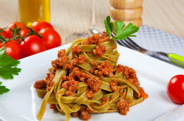 Noodels with meat sauce