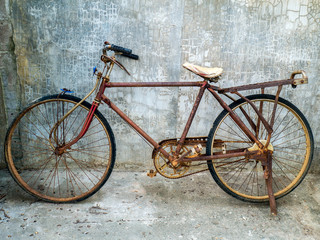 Fototapeta na wymiar Old vintage bicycle