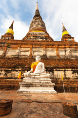 Fototapeta na wymiar temple wat yai chai mongkol, ayutthaya, Thaïlande