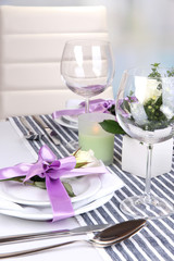 Table arrangement in restaurant