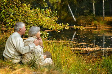 Fototapeta premium old couple spending time