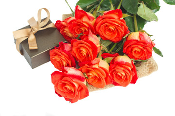 Bunch Of Fresh  Orange Roses With Gift Box