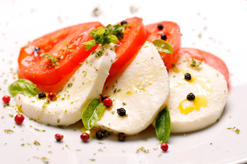 bowl of caprese salad