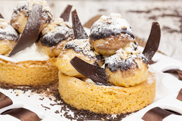 Profiteroles