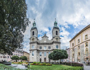 Fototapeta na wymiar Katedra Świętego Jakuba w Innsbrucku, Austria.