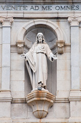 Statua di Cristo su campanile Santuario di Pompei