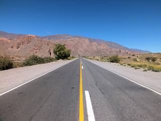 RN51 heading north through Quebrada del Toro