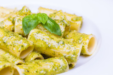 Pasta al pesto
