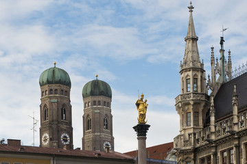 Fototapeta na wymiar Towers of Frauenkirche in Munich