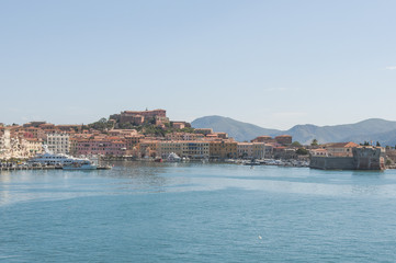 Fototapeta na wymiar Portoferraio, Altstadt, Yachthafen, Wyspa Elba, Italien