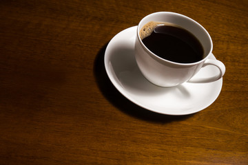 Fototapeta premium tasse kaffe auf tisch