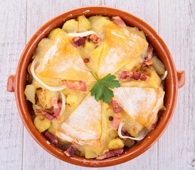 baked potato with bacon and cheese