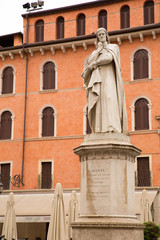 Fototapeta na wymiar Ancient Statue in Verona..