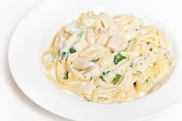 Chicken fettuccine alfredo with spinach