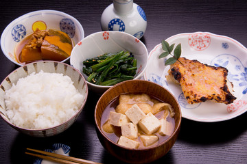 一汁三菜