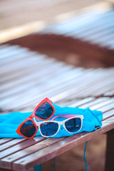 Fototapeta na wymiar Reflecting sunglasses on the beach