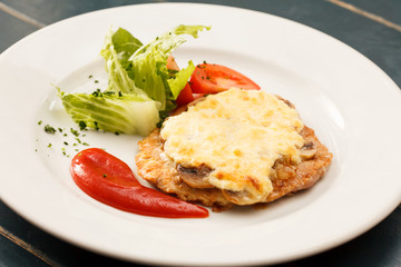 Schnitzel with vegetables