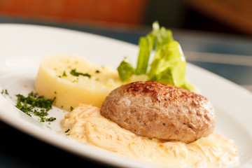 cutlet with mashed potatoes