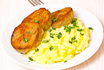 fishcakes with mashed potatoes