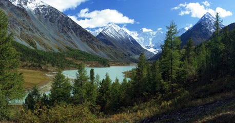 Altai. Lake Akkemskoe.