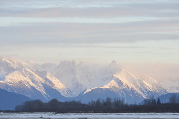 Fototapeta na wymiar Snowcovered Mountains in Alaska.