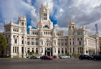 Fototapeta na wymiar Pałac w Madrycie