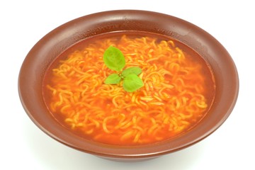 zupa pomidorowa z makaronem