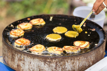 fried fish eggs