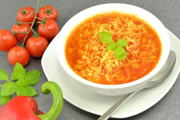 tomato soup with noodles